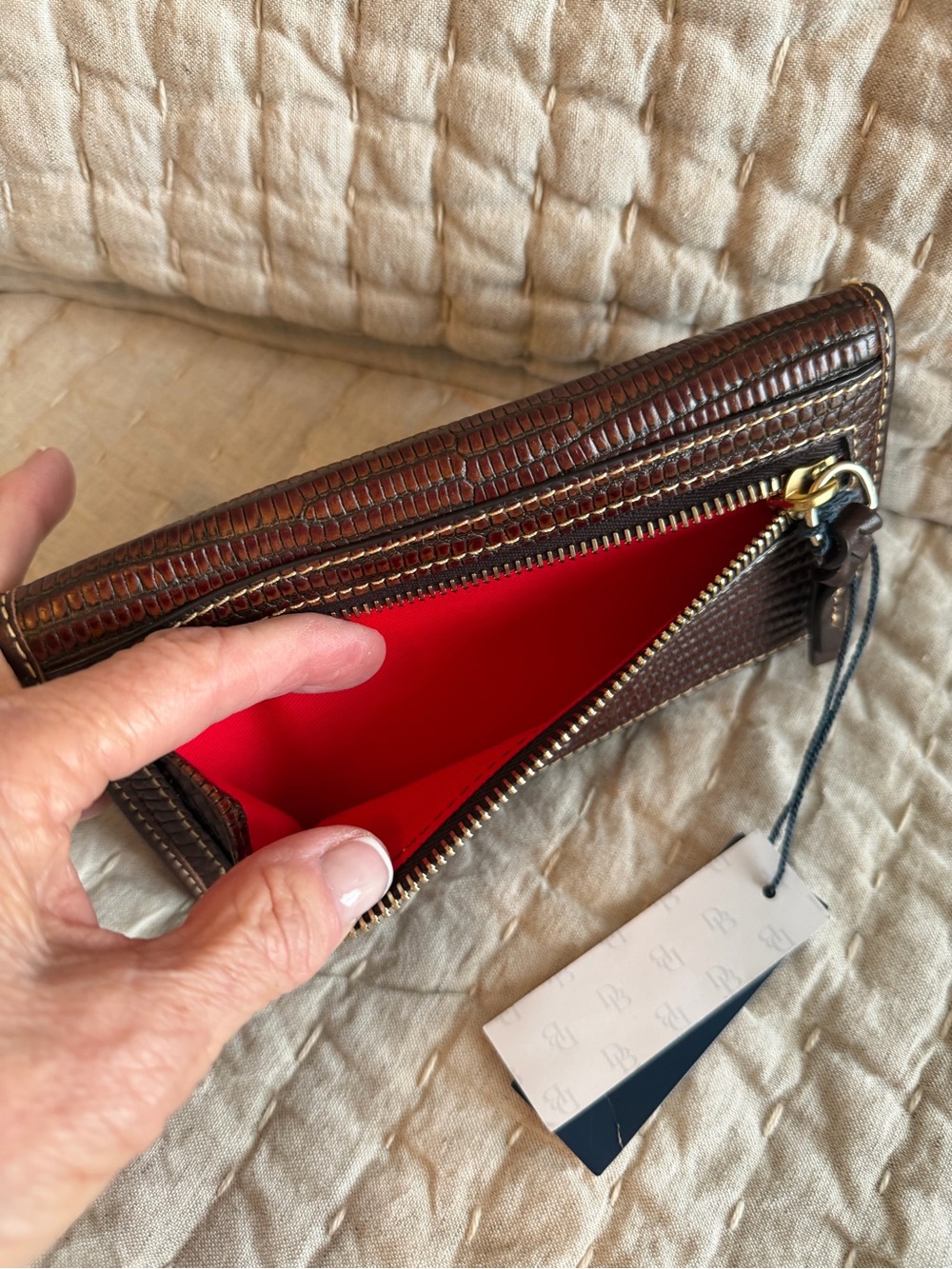 Dooney & Bourke NWT Brown Lizard Embossed Leather Wallet - Picture 4 of 7
